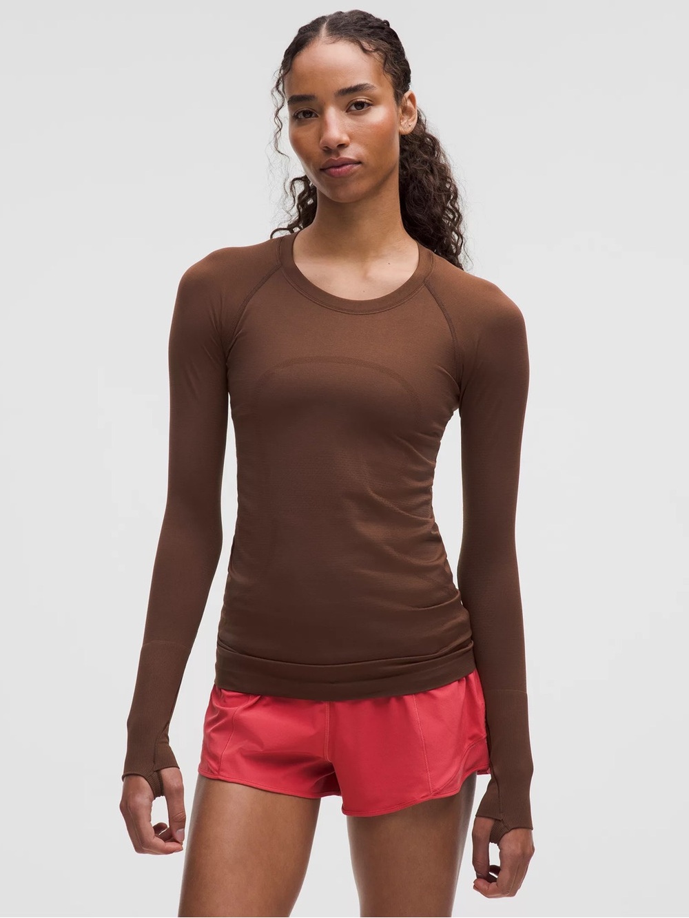 lululemon Size 8 Swiftly Tech Long Sleeve 2.0 in Brown